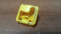 Клипса упора капота VAG SKODA FABIA, OCTAVIA, ROOMSTER, SEAT  (оранжевая)