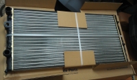Радиатор охлаждения VAG VW PASSAT B3/B4 1.6-2.8 (механика, +AC)
